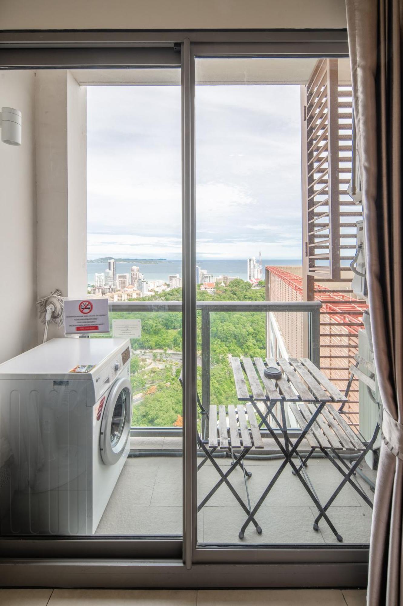 Unixx Pattaya By Alvin Apartment Екстериор снимка